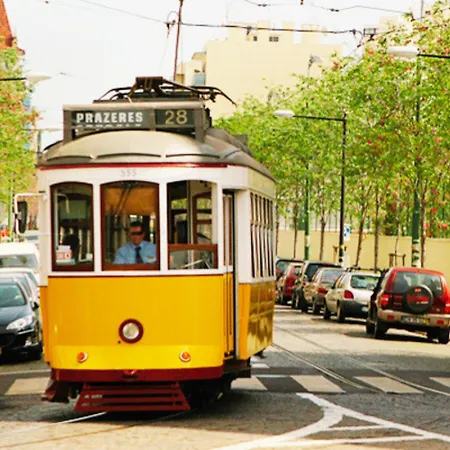 게스트하우스 Campo De Ourique - Art And Comfort 3*